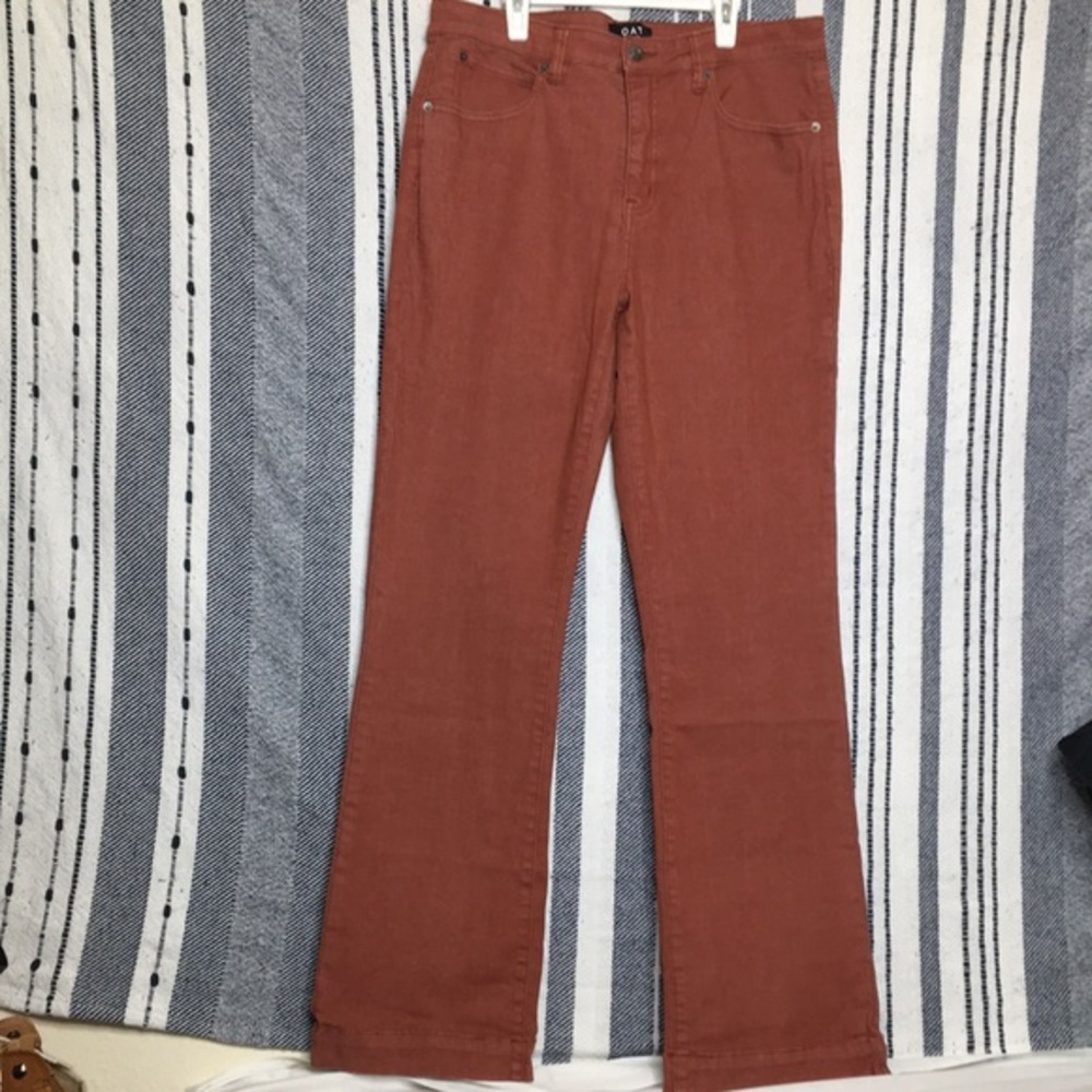Oat New York Women’s Boot Cut Jeans in Rust Brown